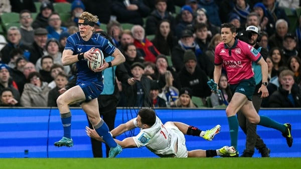 Leinster winger Tommy O'Brien races in for the opening try of the game