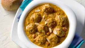 Midweek Meals including Pork Meat balls with Coriander & Coconut show image