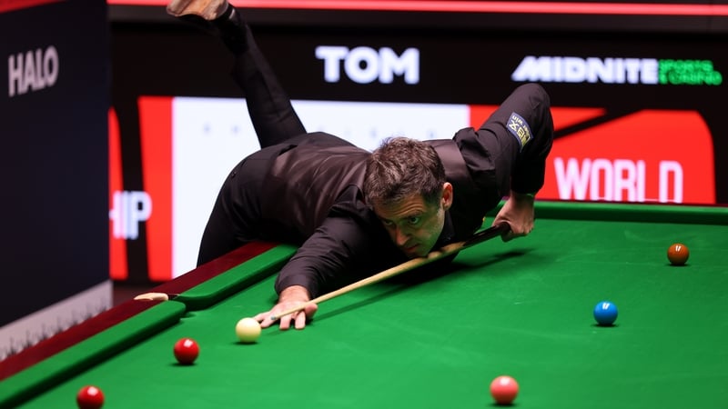 Ronnie O'Sullivan won every frame of the second session