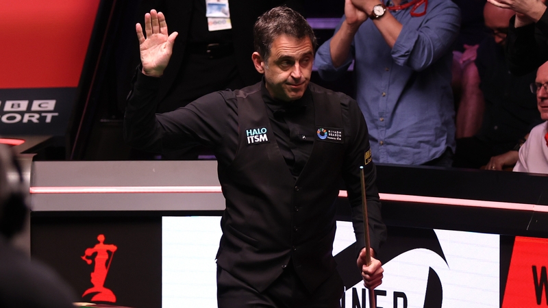 Ronnie O'Sullivan squeezed into the semi-final at the Crucible