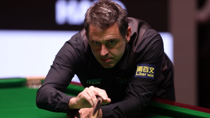 Ronnie O'Sullivan remains on course for an eighth world title