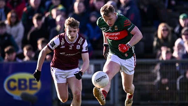 Johnny McGrath gives chase to Ryan O'Donoghue during this year's league