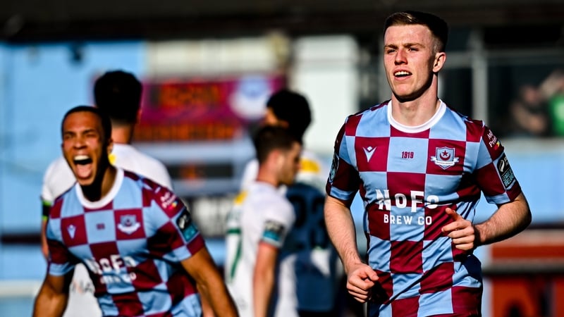 The in-form Warren Davis (r) was again on the mark for Drogheda