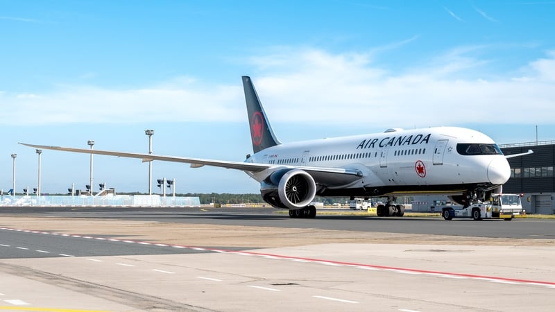 Air Canada has extended the operating season of its Dublin-Vancouver route