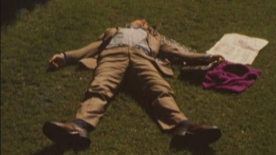 Enjoying the sunshine (1975)