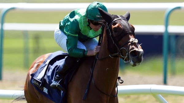 Giselle lived up to her favouritism in winning by nine lengths