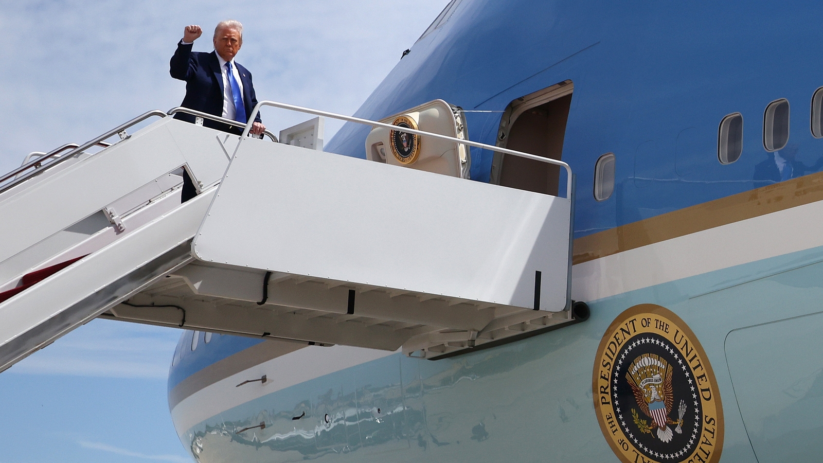 'Stupid' to reject Qatari Air Force One gift, says Trump