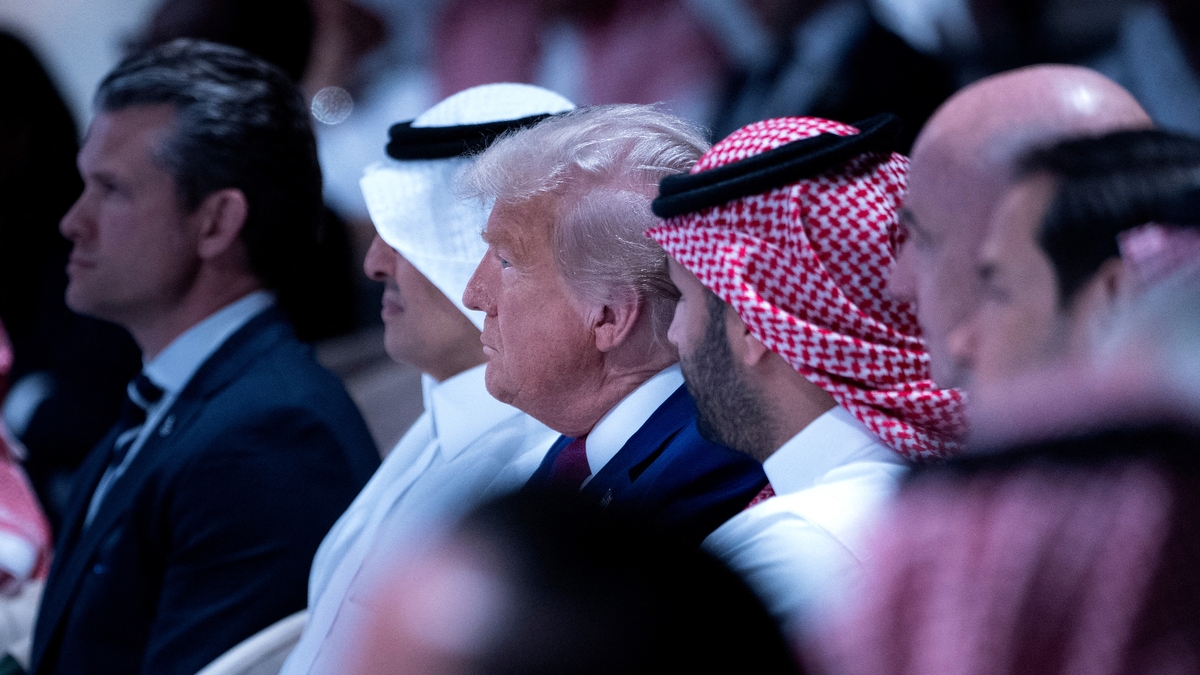 Donald Trump addresses US troops in Qatar