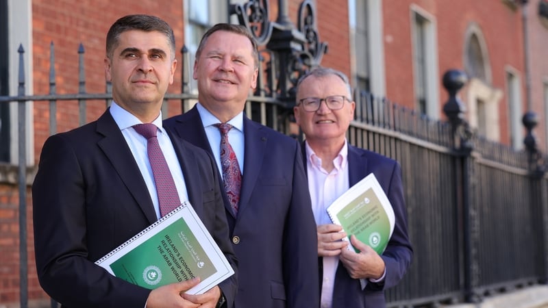 Ahmad Younis, CEO of Arab Irish Chamber of Commerce, Enda Corneille, Chair of Arab Irish Chamber of Commerce and economist Jim Power, the report's author