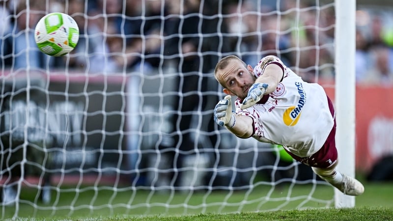 Conor Kearns has agreed a loan move to promoted Dundak