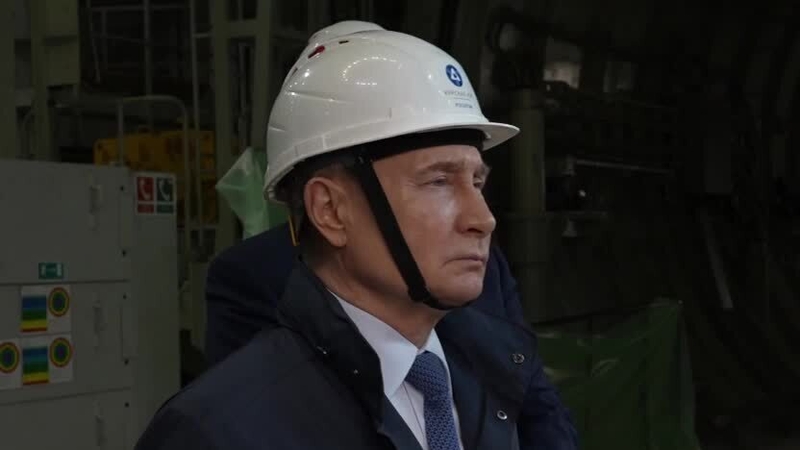 Vladimir Putin visited the Kursk-II nuclear power plant during his visit to the region
