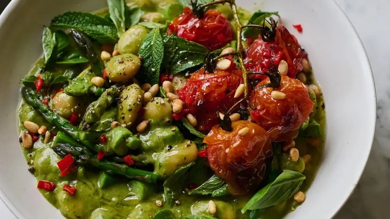 Natalia Rudin's pesto beans with roasted tomatoes (Issy Croker/PA)
