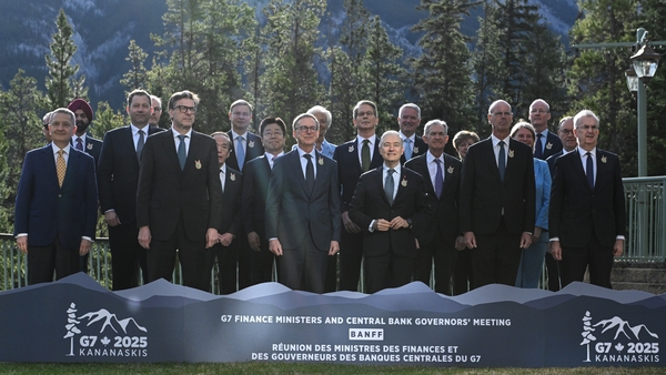 G7 members gather for a photo ahead of the talks