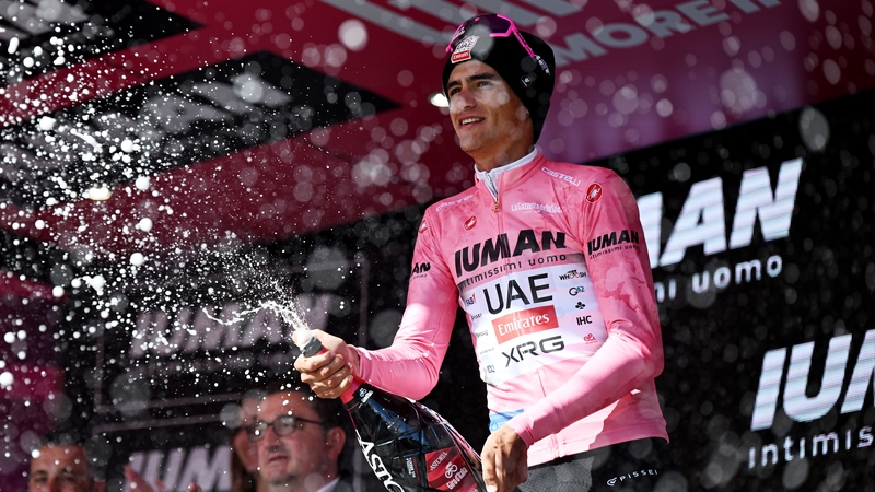 Isaac Del Toro kept hold of the pink leader jersey