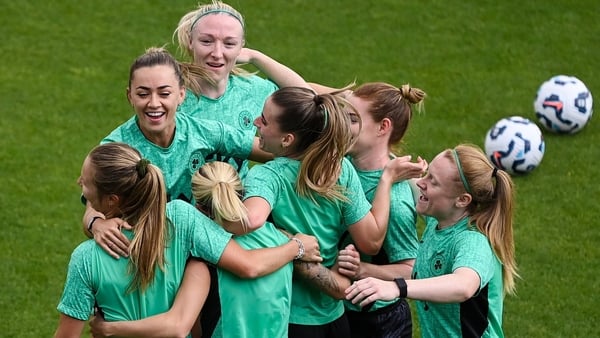 29 May 2025; Republic of Ireland players, including, Kyra Carusa, Katie McCabe, Louise Quinn, Chloe Mustaki, Aoife Mannion and Amber Barrett celebrate during a Republic of Ireland women's training session at Esenler Erok Stadium in Istanbul, Türkiye. Phot