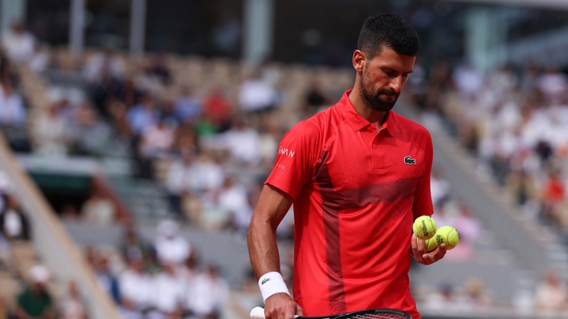 Djokovic powers into quarter-finals at Roland Garros