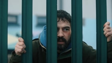 Aidan Gillen is Amongst the Wolves