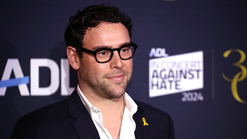 Scooter Braun says of Taylor Swift: "She didn't know me."