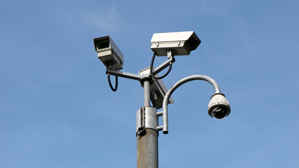 Traffic cameras to target motorists’ speeding, breaking red lights & using bus lanes 