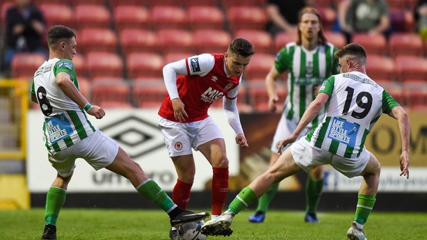 Dublin , Ireland - 9 August 2019; Ronan Hale of St Patrick's Athletic in action against Philip Gannon, left, and Brandon McCann of Bray Wanderers during the Extra.ie FAI Cup First Round match between St. Patrick's Athletic and Bray Wanderers at Richmond Park in Dublin. (Photo By Ben McShane/Sportsfi