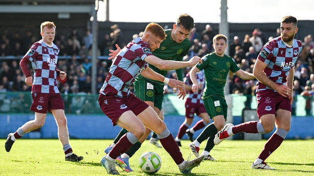 21 April 2025; James Bolger of Drogheda United in action against Mason Melia of St Patrick's Athletic during the SSE Airtricity Men's Premier Division match between Drogheda United and St Patrick's Athletic at Sullivan & Lambe Park in Drogheda, Louth. Photo by Shauna Clinton/Sportsfile