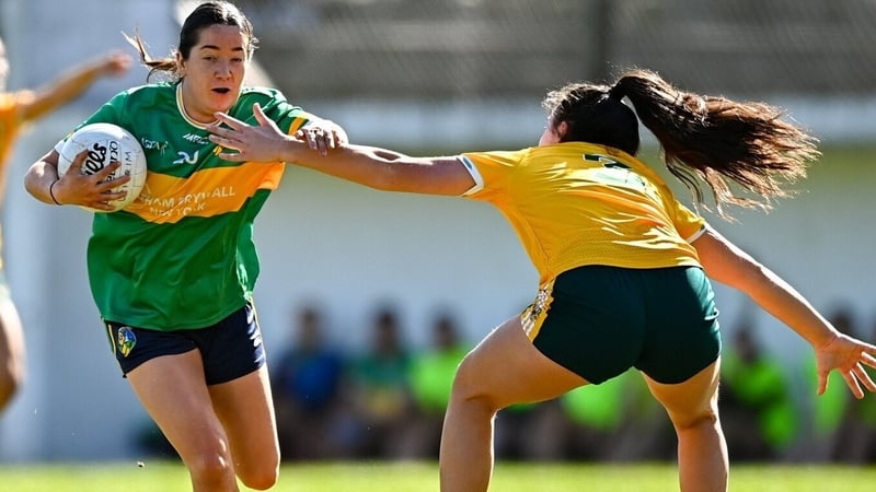 Leah Fox of Leitrim in action against Meave Blaney of Antrim