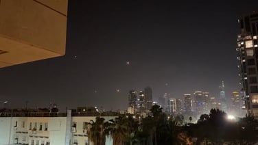Projectile hits Tel Aviv during Iranian missile strikes