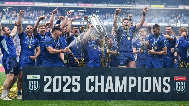 Leinster celebrate their first title since 2021
