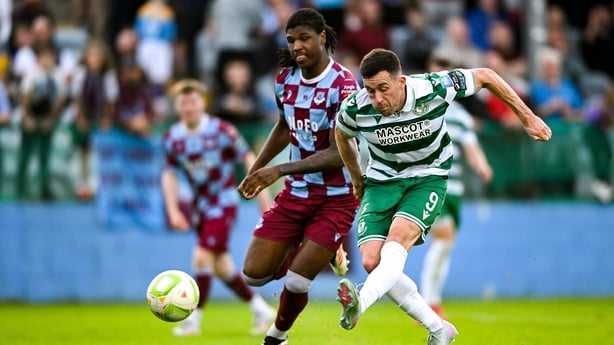 16 June 2025; Aaron Greene of Shamrock Rovers shoots to score his side's second goal during the SSE Airtricity Men's Premier Division match between Drogheda United and Shamrock Rovers at Sullivan & Lambe Park in Drogheda, Louth. Photo by Shauna Clinton/Sportsfile
