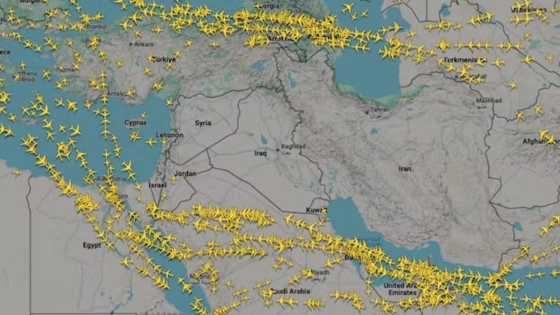 Aviation traffic over the Middle East on June 17th. Screengrab from FlightRadar24