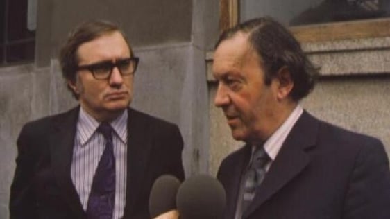 Lord Alexander Harris and Dr Conor Cruise O'Brien (1975)