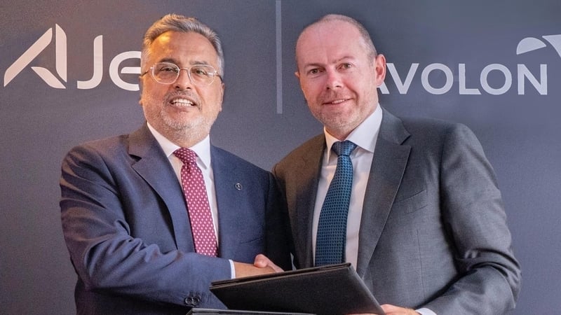 Prof Ahmet Bolat, Chairman of the Board and the Executive Committee of Turkish Airlines and Andy Cronin, CEO of Avolon