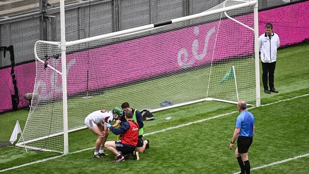 8 June 2025; Galway goalkeeper Eanna Murphy receives medical attention for an injury during the Leinster GAA Senior Hurling Championship final match between Kilkenny and Galway at Croke Park in Dublin. Photo by Piaras Ó Mídheach/Sportsfile