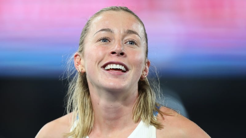 Sarah Healy set a new PB of 3:57.15 in the 1500m