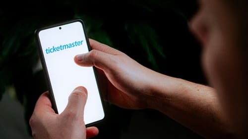 Ticketmaster shares tips on avoiding scams / (Stock image)
