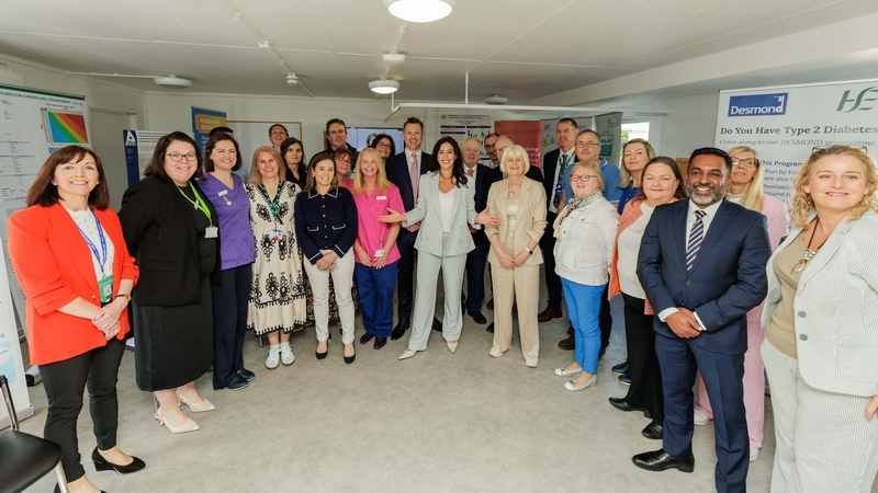Minister for Health Jennifer Carroll MacNeill recently met patients who attend the clinic