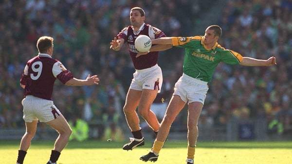 23 September 2001; Kevin Walsh of Galway in action against Nigel Crawford of Meath during the GAA Football All-Ireland Senior Championship Final match between Galway and Meath at Croke Park in Dublin. Photo by Ray McManus/Sportsfile