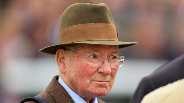 Barry Hills sent out over 3,000 winners