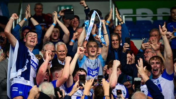 28 June 2025; Waterford captain James Comerford and teammates celebrate with the Irish Press Cup after the Electric Ireland GAA Hurling All-Ireland Minor Championship final match between Waterford and Clare at FBD Semple Stadium in Thurles, Tipperary. Pho