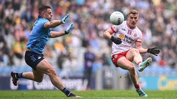 28 June 2025; Peter Harte of Tyrone in action against Brian Howard of Dublin during the GAA Football All-Ireland Senior Championship quarter-final match between Dublin and Tyrone at Croke Park in Dublin. Photo by Piaras Ó Mídheach/Sportsfile