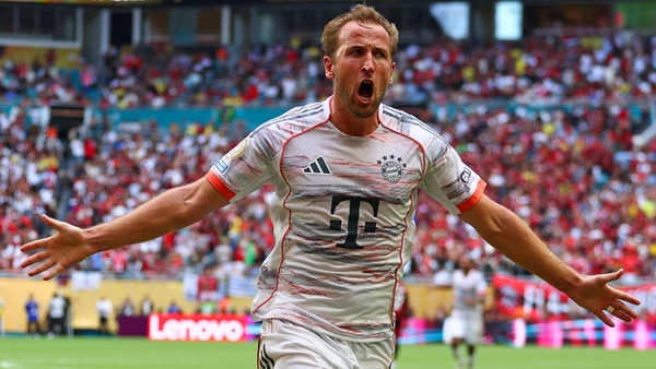 MIAMI GARDENS, FLORIDA - JUNE 29: Harry Kane of FC Bayern Munchen celebrates scoring his side's fourth goal during the FIFA Club World Cup 2025 round of 16 match between CR Flamengo and FC Bayern München at Hard Rock Stadium on June 29, 2025 in Miami Gard