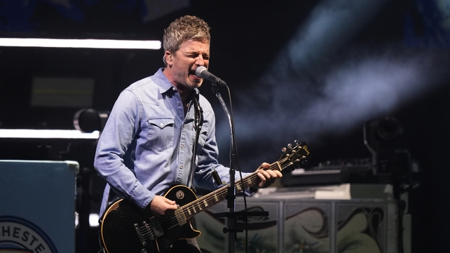 Noel Gallagher joked about the ticket pricing fiasco on stage