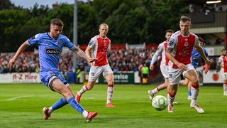 4 July 2025; Adam McDonnell of Bohemians has a shot on goal during the SSE Airtricity Men's Premier Division match between St Patrick's Athletic and Bohemians at Richmond Park in Dublin. Photo by Stephen McCarthy/Sportsfile