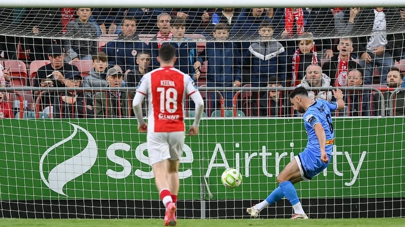 Bohemians' Jordan Flores clears off the line