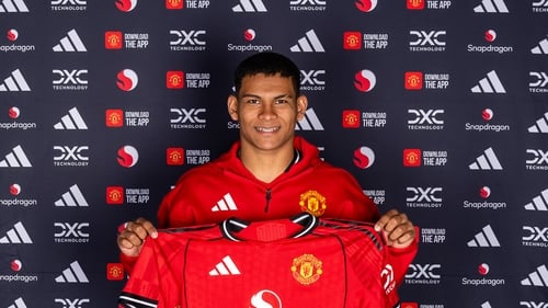 Diego Leon arrives from Cerro Porteno