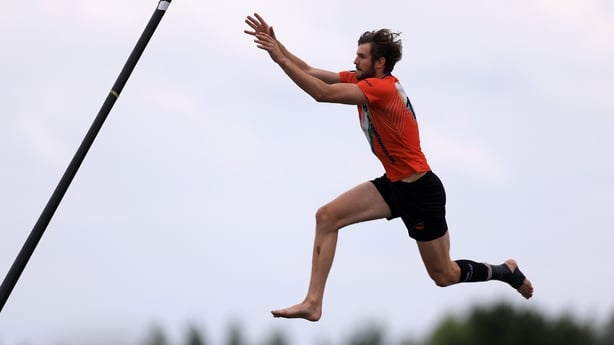 UTRECHT, NETHERLANDS - JULY 05: Hidde van Dam of Linschoten competes in the Senioren Topklasse (Senior Top Class) groep 4 during the Tweekamp Holland-Friesland (Duel between Team Holland and Team Friesland) sponsored by KP Adviseurs held at Jaarsveld on July 5, 2025 in Utrecht, Netherlands. Fierljep