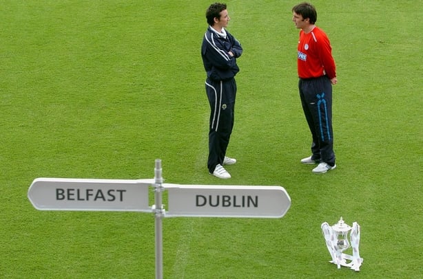 The Shelbourne acting captain Stuart Byrne, right, and Linfield's Michael Gaut at a photocall ahead of the Setanta Cup final to be played on May 21st. Tolka Park, Dublin.