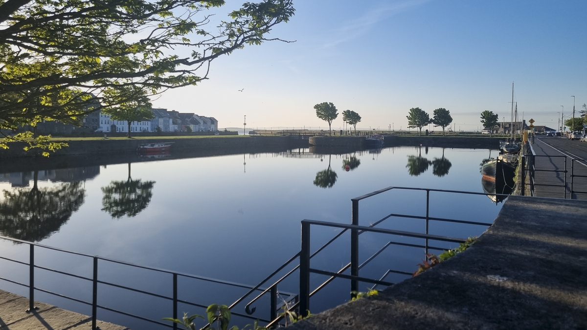 Ireland Heatwave - "Shannon Airport likely to go above 30C"