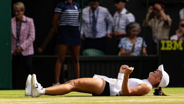 LONDON, ENGLAND - JULY 12: Iga Swiatek of Poland celebrates her victory over Amanda Anisimova of the United States in the final of the ladies singles on day thirteen of The Championships Wimbledon 2025 at All England Lawn Tennis and Croquet Club on July 1