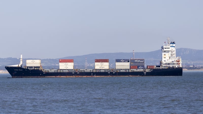 US President Donald Trump threatened to impose a 30% tariff on imports from the EU and Mexico starting on 1 August